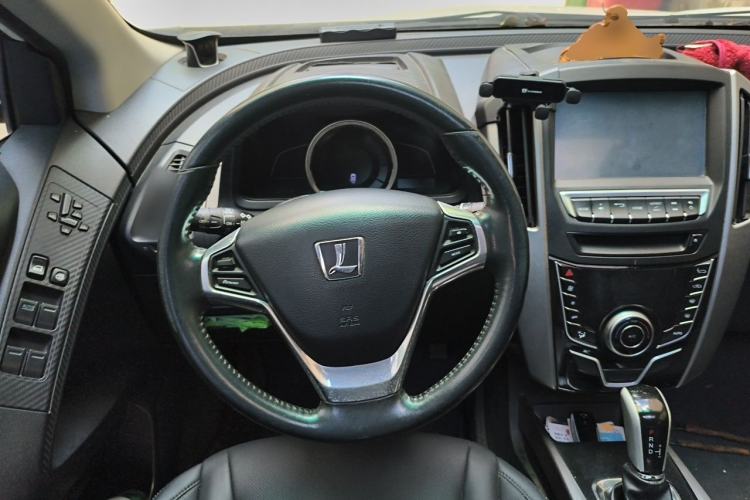 Used Luxgen U6 SUV 2014 1.8T ZhiZun Model Steering Wheel