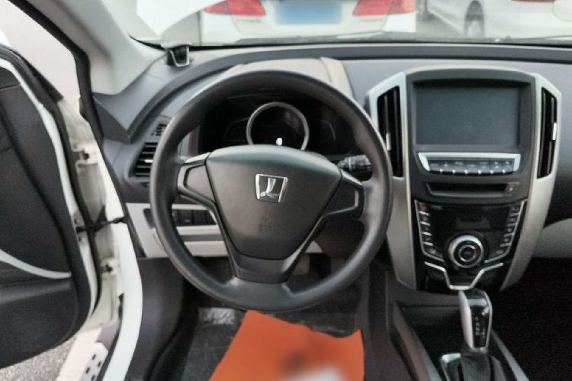 Used Luxgen U6 SUV 2014 1.8T Charm Version Steering Wheel