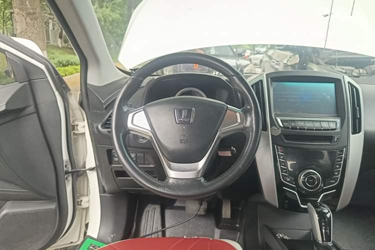 Used Luxgen U6 SUV 2014 1.8T Fashion Edition Steering Wheel