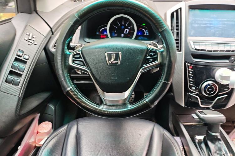 Used Luxgen U6 SUV 2014 2.0T ZhiZun Model Steering Wheel