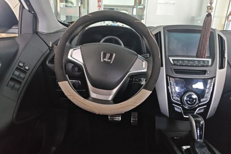 Used Luxgen U6 SUV 2014 1.8T Fashion Edition Steering Wheel