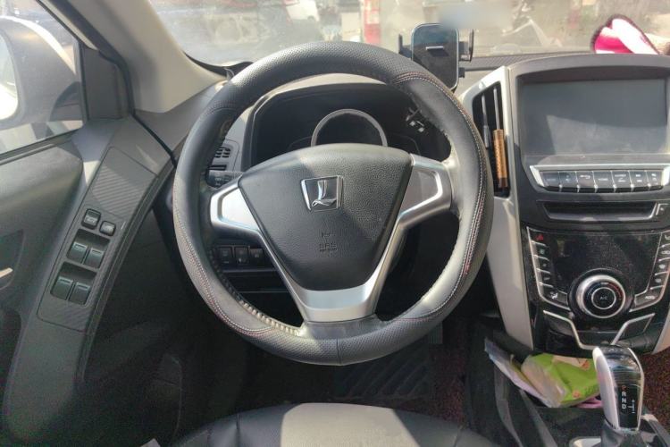 Used Luxgen U6 SUV 2014 1.8T Fashion Edition Steering Wheel