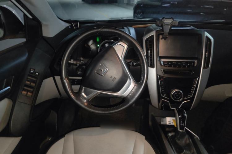 Used Luxgen U6 SUV 2014 1.8T Fashion Edition Steering Wheel