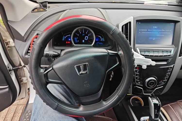 Used Luxgen U6 SUV 2014 1.8T New Innovation Type Steering Wheel