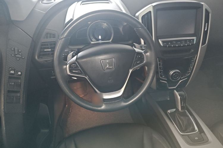 Used Luxgen U6 SUV 2014 2.0T ZhiZun Model Steering Wheel