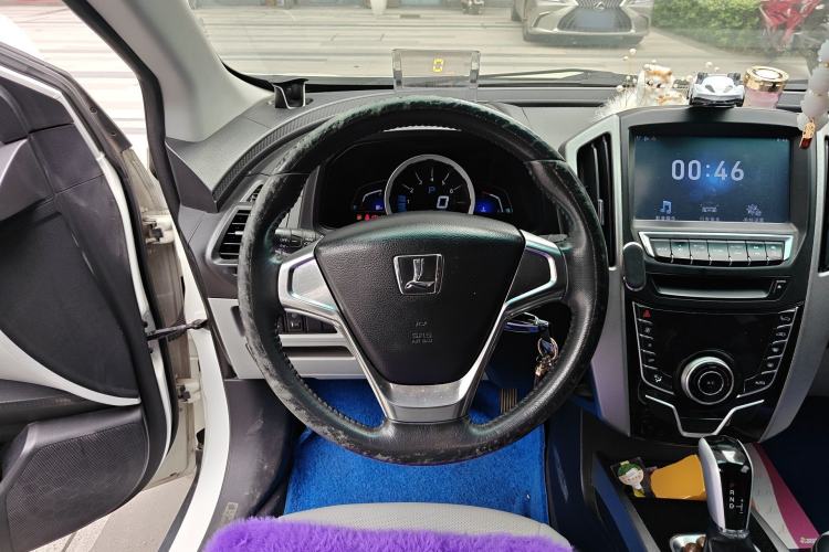 Used Luxgen U6 SUV 2014 2.0T Fashion Edition Steering Wheel