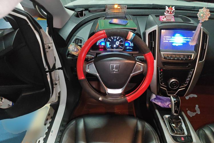 Used Luxgen U6 SUV 2014 1.8T Fashion Edition Steering Wheel