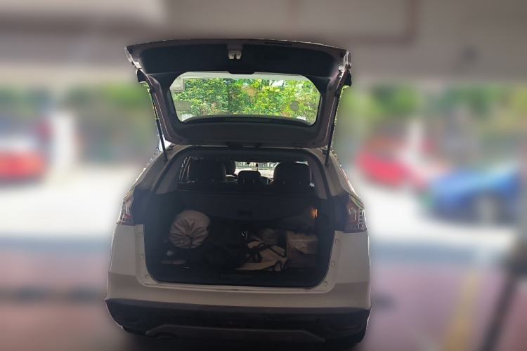 Used Luxgen U6 SUV 2014 1.8T Fashion Edition Trunk