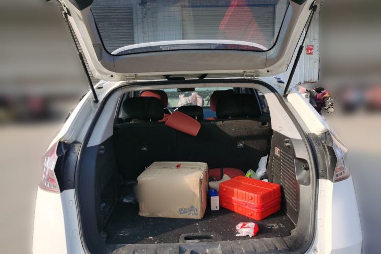 Used Luxgen U6 SUV 2014 1.8T Charm Version Trunk