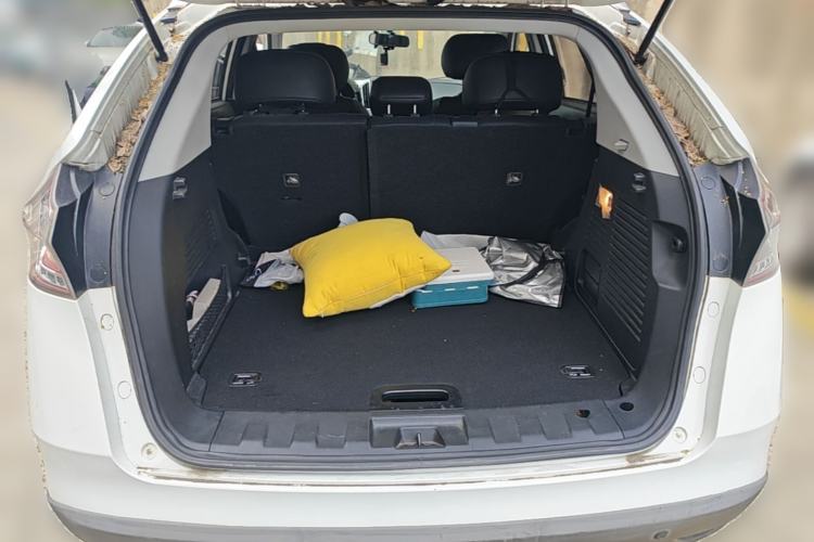 Used Luxgen U6 SUV 2014 1.8T Fashion Edition Trunk