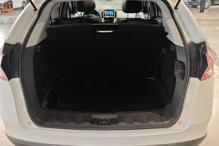 Used Luxgen U6 SUV 2014 1.8T Fashion Edition Trunk