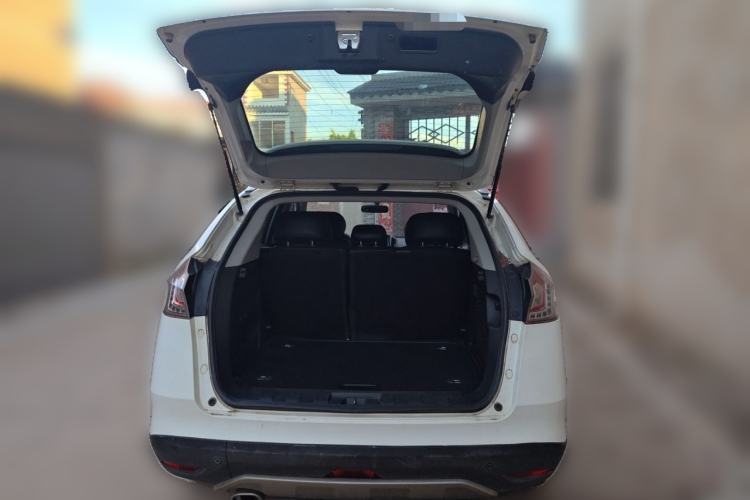 Used Luxgen U6 SUV 2014 1.8T New Innovation Type Trunk