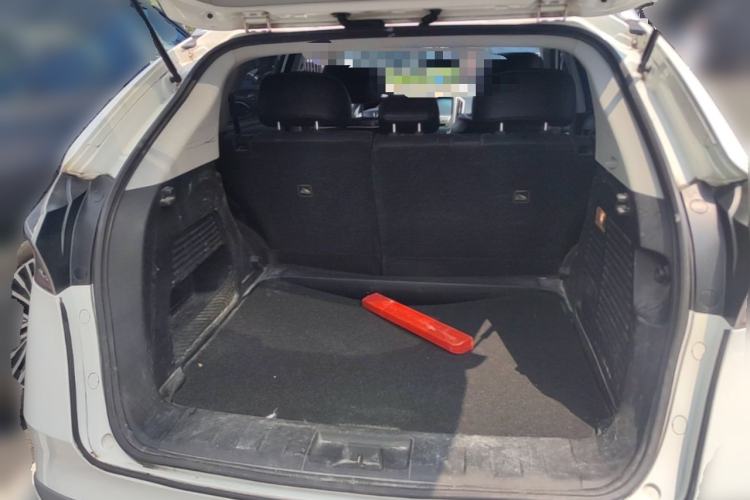 Used Luxgen U6 SUV 2014 1.8T Fashion Edition Trunk