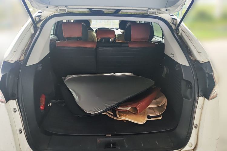 Used Luxgen U6 SUV 2014 1.8T Charm Version Trunk