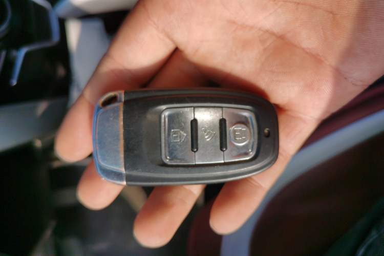 Used Luxgen U6 SUV 2014 1.8T Charm Version Vehicle Key