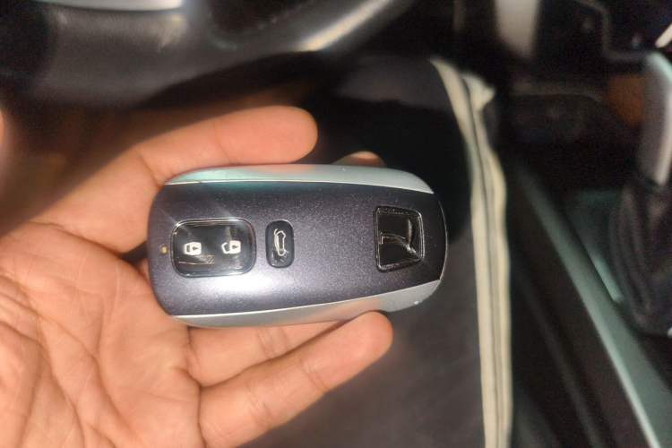 Used Luxgen U6 SUV 2014 2.0T Flagship Edition Vehicle Key