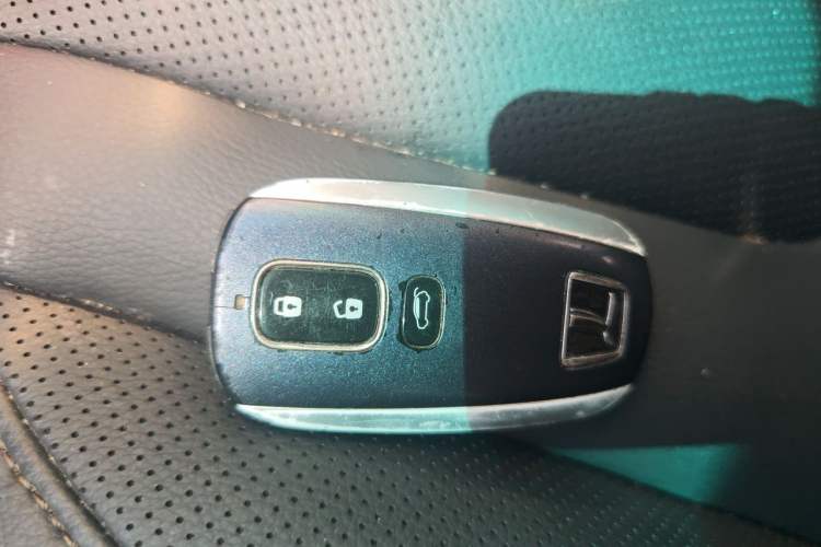 Used Luxgen U6 SUV 2014 2.0T Flagship Edition Vehicle Key