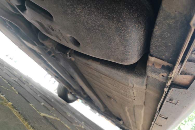 Used Luxgen U6 SUV 2014 2.0T ZhiZun Model Chassis Rear Right