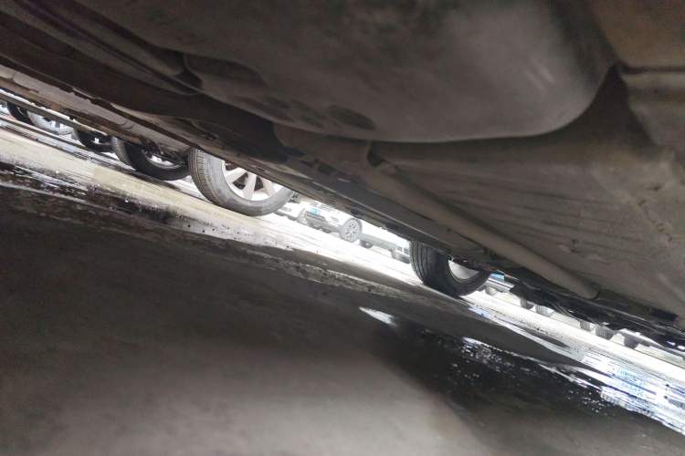 Used Luxgen U6 SUV 2014 1.8T Fashion Edition Chassis Rear Right