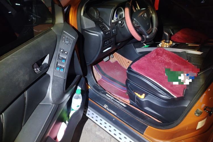 Used Luxgen U6 SUV 2014 1.8T ZhiZun Model Driver Seat