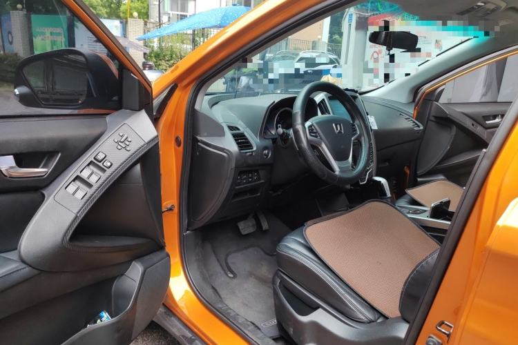 Used Luxgen U6 SUV 2014 2.0T ZhiZun Model Driver Seat