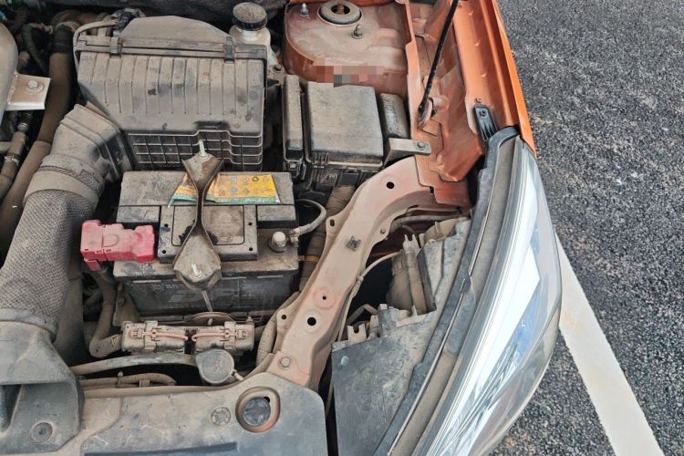 Used Luxgen U6 SUV 2014 1.8T Charm Version Engine Bay Left