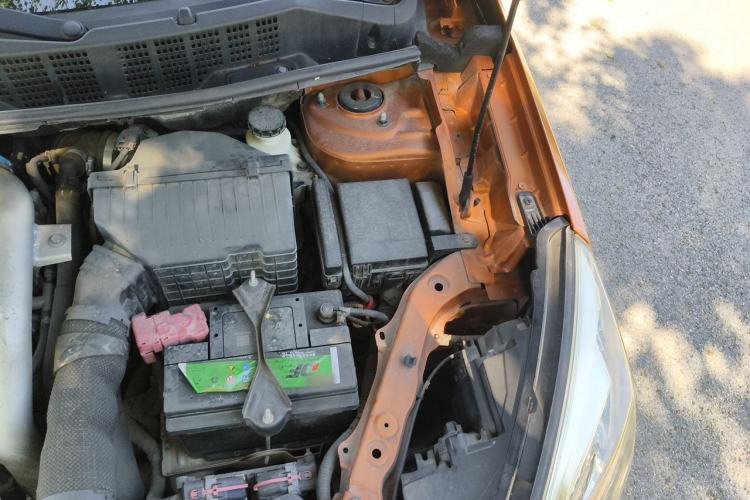 Used Luxgen U6 SUV 2014 1.8T Fashion Edition Engine Bay Left