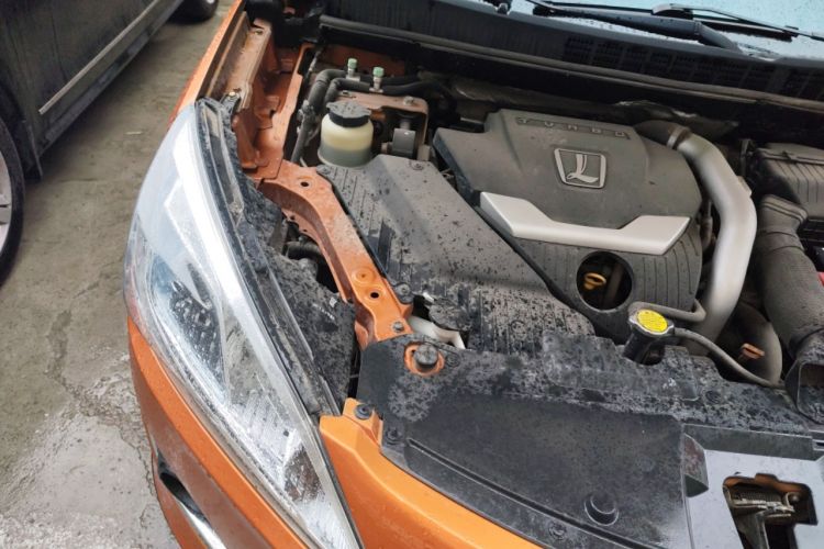 Used Luxgen U6 SUV 2014 1.8T Fashion Edition Engine Bay Right