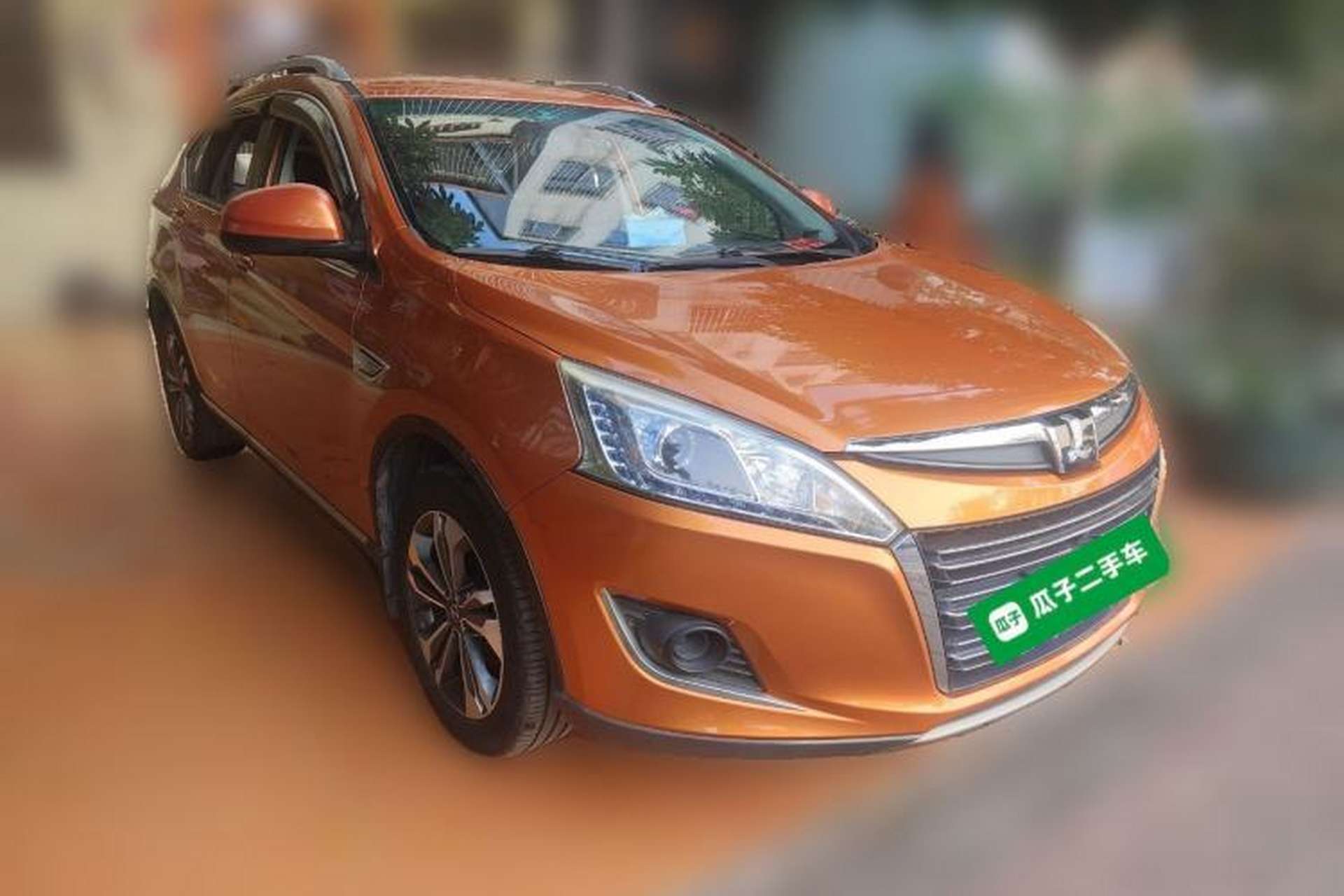 Used Luxgen U6 SUV 2014 1.8T Fashion Edition Front Right 45 Deg