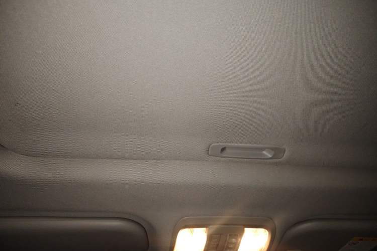 Used Luxgen U6 SUV 2014 1.8T ZhiZun Model Headliner