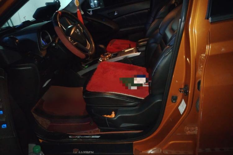 Used Luxgen U6 SUV 2014 1.8T ZhiZun Model Left Front Seat