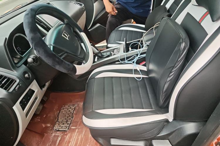 Used Luxgen U6 SUV 2014 1.8T Charm Version Left Front Seat