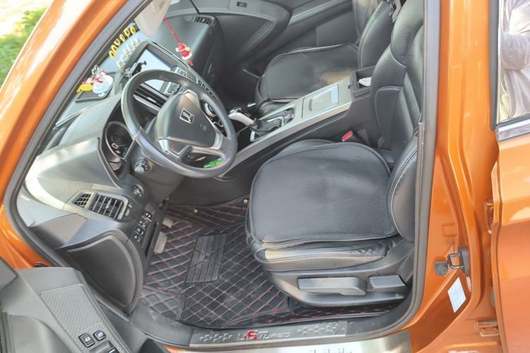 Used Luxgen U6 SUV 2014 1.8T Fashion Edition Left Front Seat