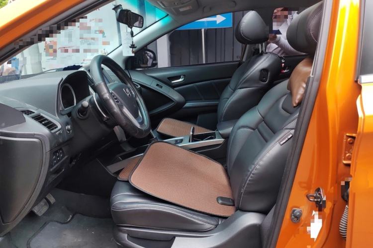 Used Luxgen U6 SUV 2014 2.0T ZhiZun Model Left Front Seat
