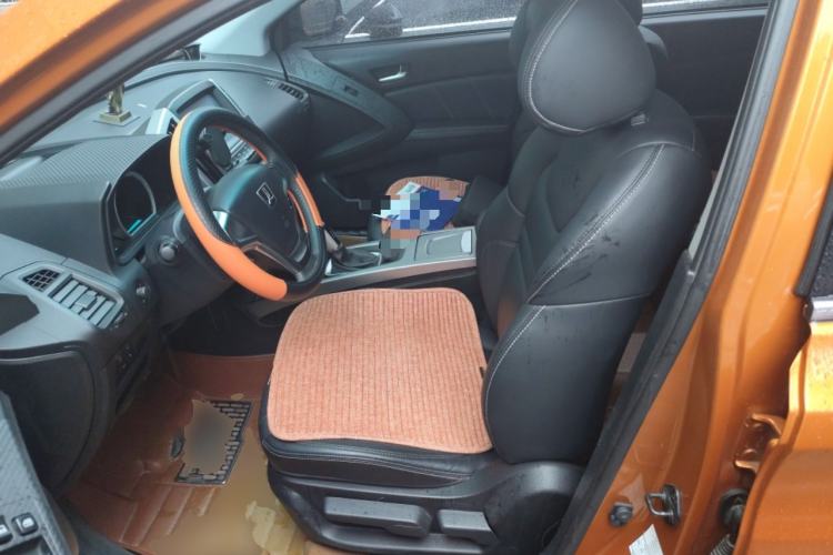 Used Luxgen U6 SUV 2014 1.8T Fashion Edition Left Front Seat