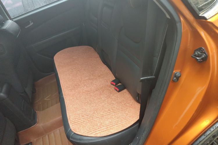 Used Luxgen U6 SUV 2014 1.8T Fashion Edition Left Rear Seat
