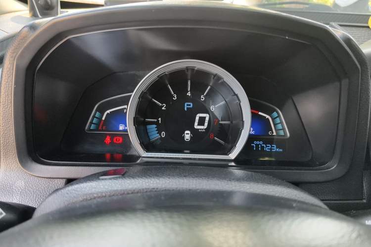 Used Luxgen U6 SUV 2014 1.8T Fashion Edition Odometer Close Up