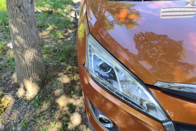 Used Luxgen U6 SUV 2014 1.8T Fashion Edition Right Front Headlight
