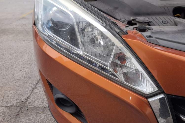 Used Luxgen U6 SUV 2014 1.8T Fashion Edition Right Front Headlight
