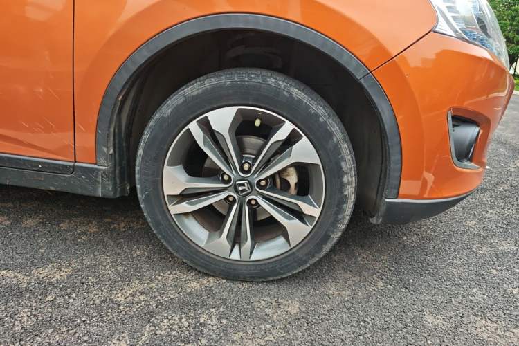 Used Luxgen U6 SUV 2014 1.8T Charm Version Right Front Wheel Hub