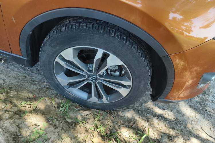 Used Luxgen U6 SUV 2014 1.8T Fashion Edition Right Front Wheel Hub