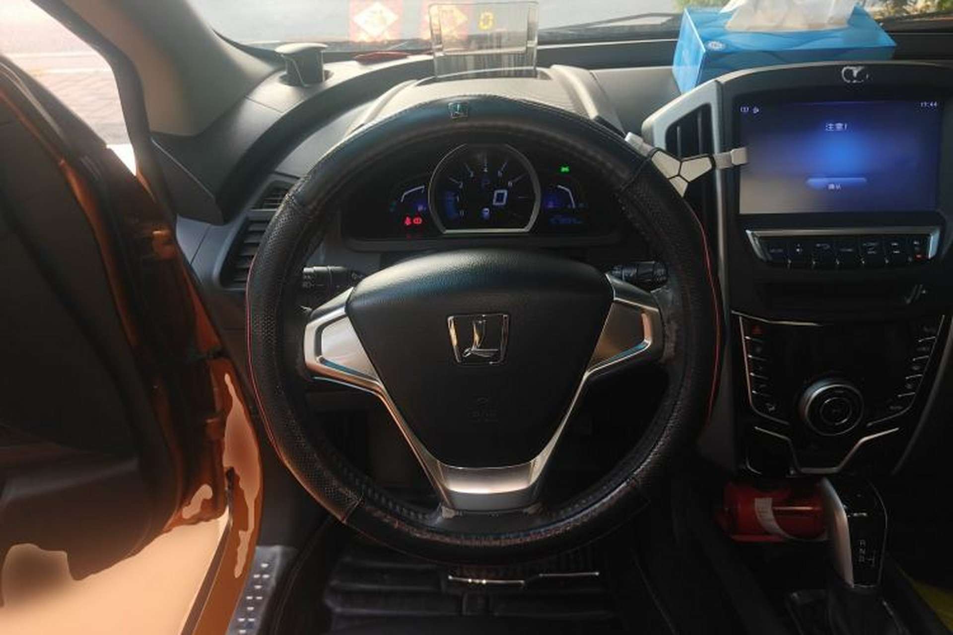 Used Luxgen U6 SUV 2014 1.8T Fashion Edition Steering Wheel