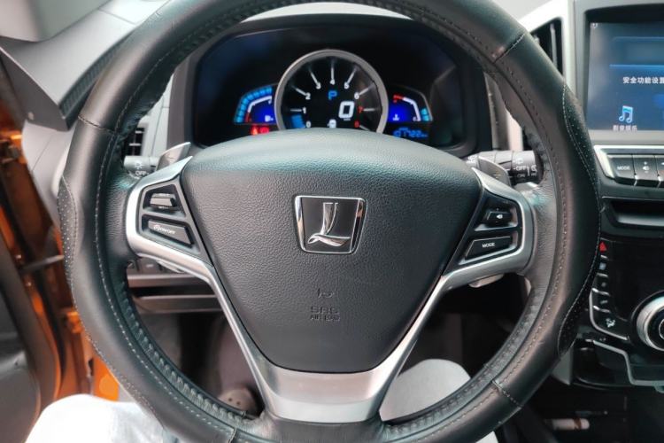 Used Luxgen U6 SUV 2014 2.0T ZhiZun Model Steering Wheel