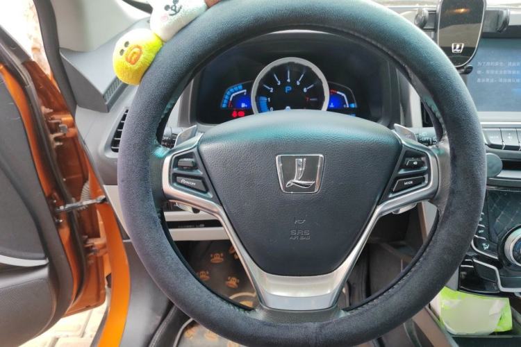 Used Luxgen U6 SUV 2014 2.0T ZhiZun Model Steering Wheel