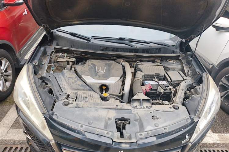 Used Luxgen U6 SUV 2015 1.8T Fashion Edition Engine Bay