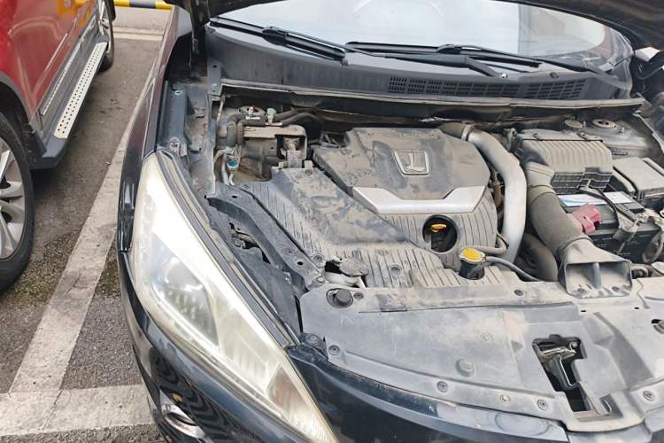 Used Luxgen U6 SUV 2015 1.8T Fashion Edition Engine Bay Right
