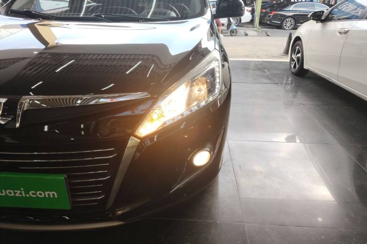 Used Luxgen U6 SUV 2015 1.8T Fashion Edition Left Front Headlight