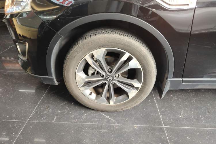 Used Luxgen U6 SUV 2015 1.8T Fashion Edition Left Front Wheel Hub