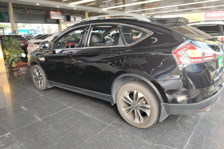 Used Luxgen U6 SUV 2015 1.8T Fashion Edition Left Side