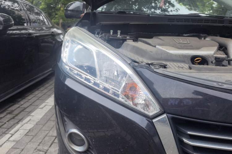 Used Luxgen U6 SUV 2015 1.8T Fashion Edition Right Front Headlight